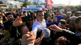 Cumhuriyet Halk Partisi Giresun Belediye Başkan Adayı Fuat Köse Gazi Caddesi’nde net konuştu. Köse, Giresun halkını sandığa davet ederek, ‘’Açık ara öndeyiz, kazanıyoruz…‘’ sözlerini kullandı