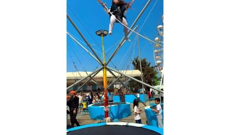 Lunaparkta korku dolu anlar: Trambolinin kemeri açıldı, dakikalarca savruldu!